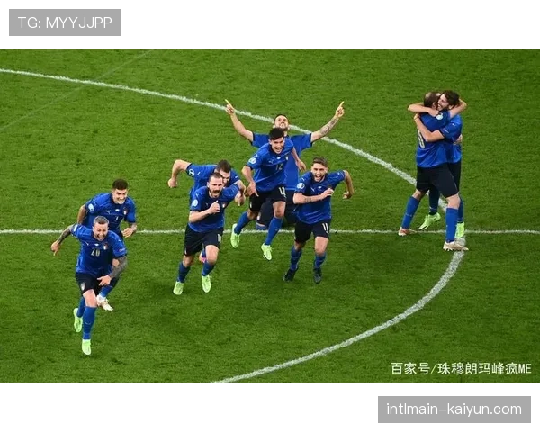 蓝衣队点球险胜海怪 特别仪式缅怀戈德罗兄弟情感动人 蓝衣队点球险胜海怪 特别仪式缅怀戈德罗兄弟情感动人